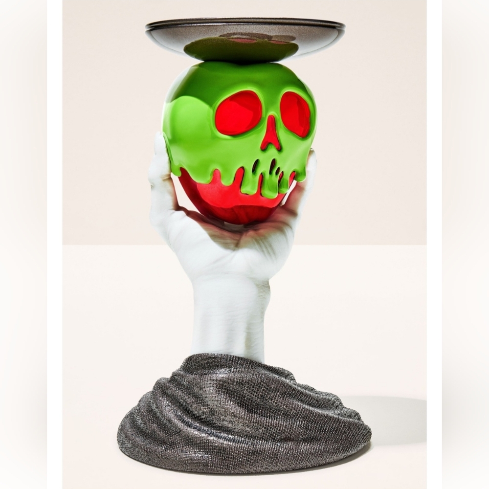 Bath & Body Works Disney Villains Evil Queen Poison Apple 3-Wick Candle Holder.